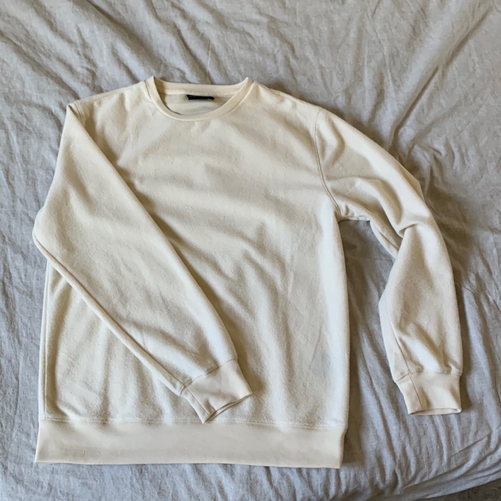 *NEW* TAHARI crewneck/sweater